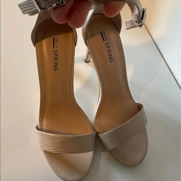 Call it Spring Heel Shoes and Clutch Set - Picture 4 of 12